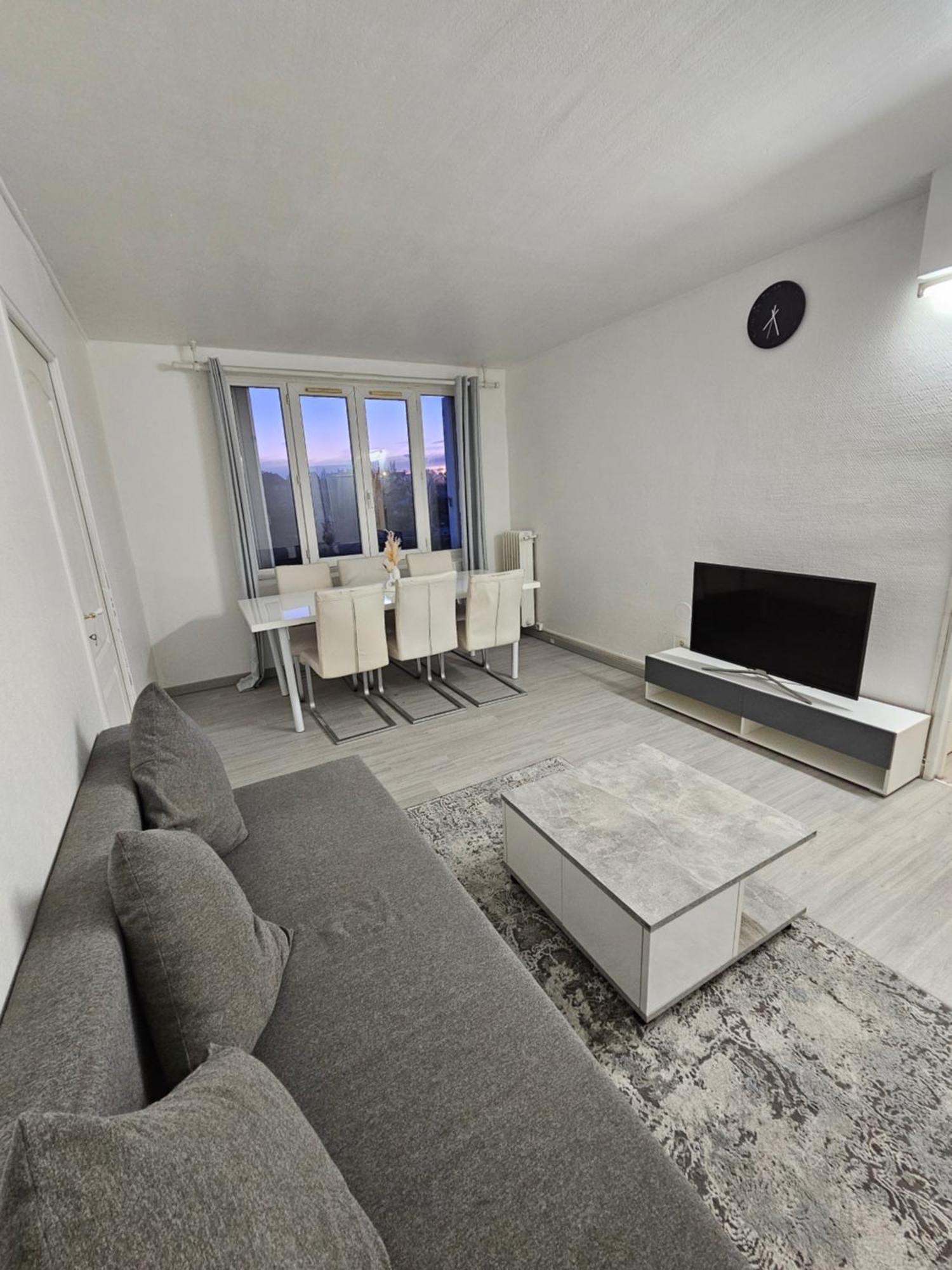 Bel Appartement A 舒瓦西勒鲁瓦 外观 照片